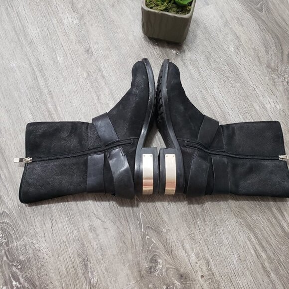 Vince Camuto Black Nubuk Leather Harness Boots 6.5 - Picture 3 of 10